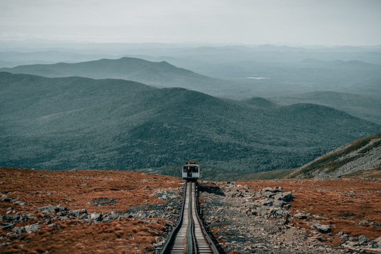 Parking dla osób z ograniczeniami na dworcu kolejowym
