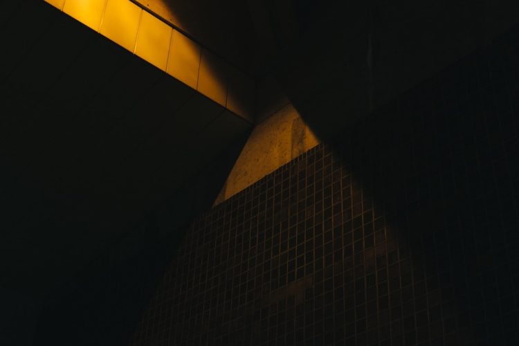 Zdjęcie ilustrujące parkowanie przy stacji metra