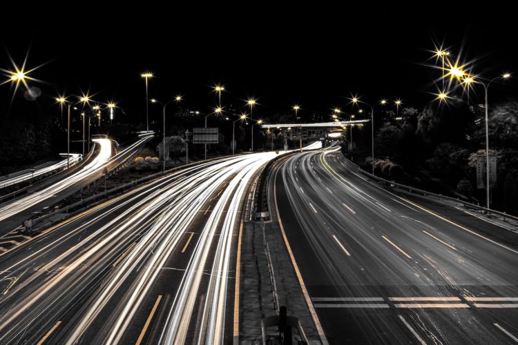 Zdjęcie na temat parkowania na autostradzie A2