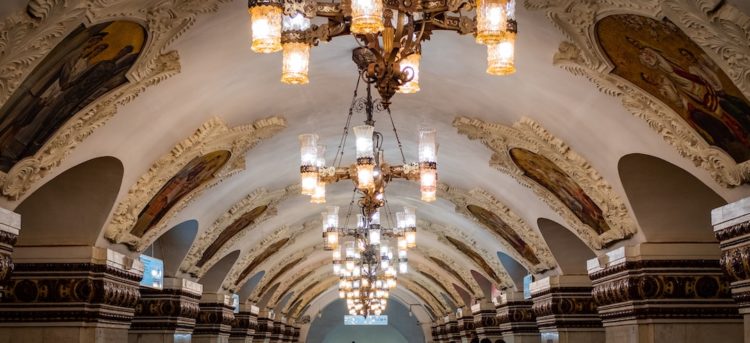 Parking P+R przy stacji Metro Młociny