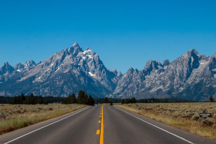 Parkingi przy autostradzie Wrocław-Białystok