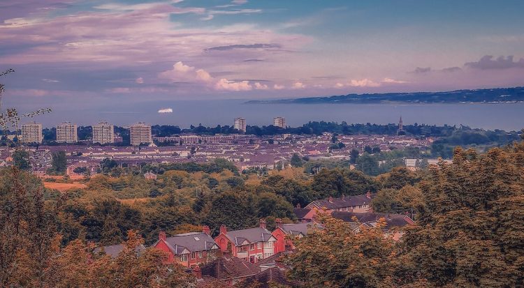 Zdjęcie pięknego irlandzkiego krajobrazu