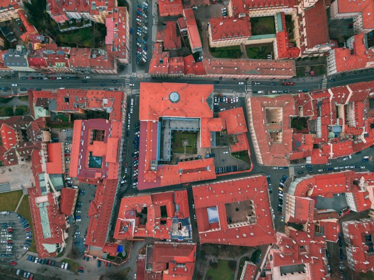 Zdjęcie panorama miasta Praga, miasto tysiąca wież i tajemnic