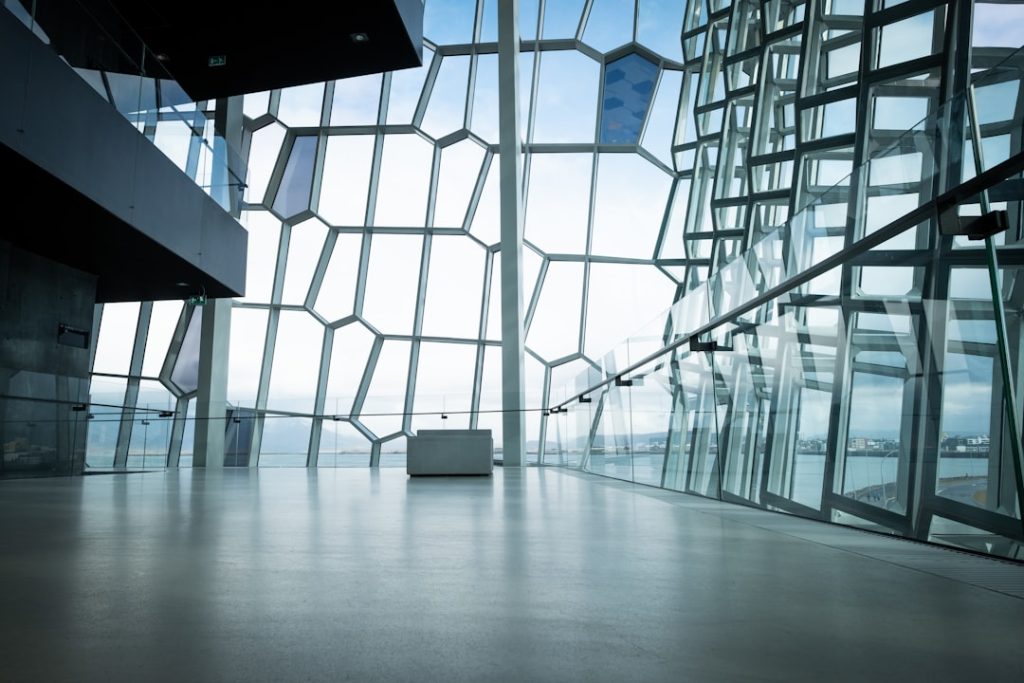 Zdjęcie ilustrujące parkowanie w Reykjaviku