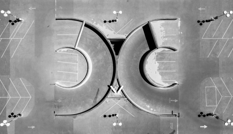 Oszczędzanie pieniędzy na parkowaniu w Chiba, Japonia