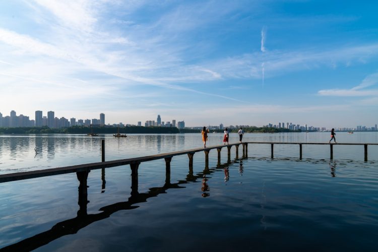 Parking w Wuhan jako organizacja podrozy po miescie