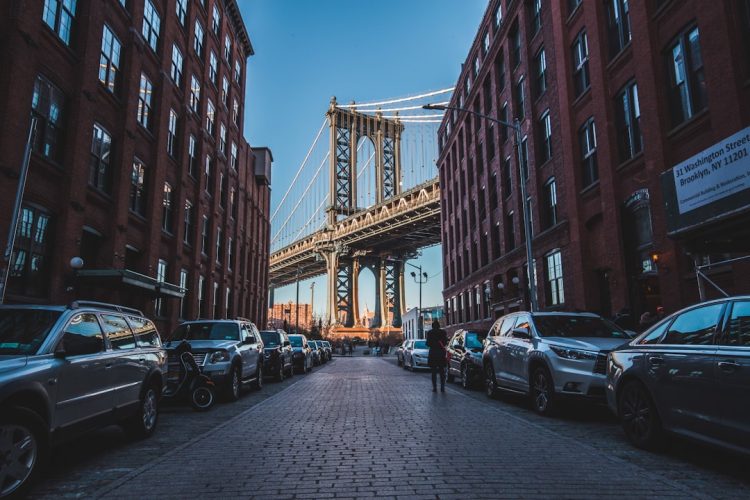 Zdjęcie ilustrujące parkowanie w Lahore