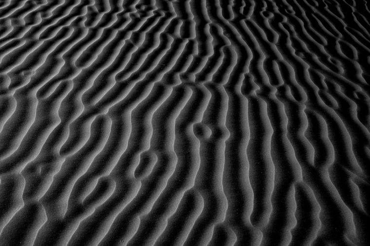 Parkowanie w mieście Tunis unikając korków i mandatów