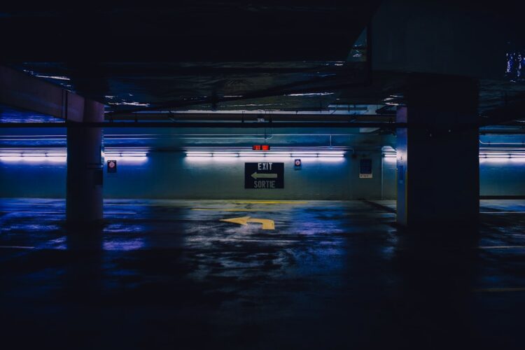 Zdjęcie przedstawiające parking miejski