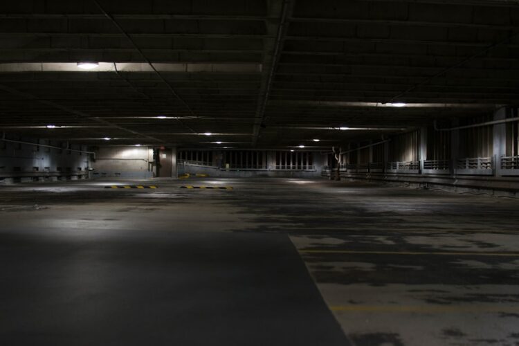 Parking przy lotnisku w Charleroi