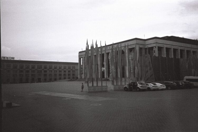 Zdjęcie przedstawiające parking w Nantes