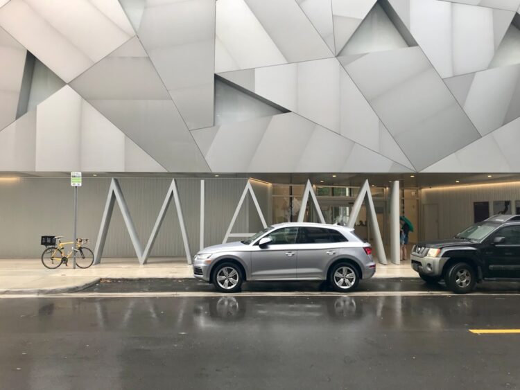 Aplikacja Parkowanie Wrocław pokazująca dostępne miejsca parkingowe