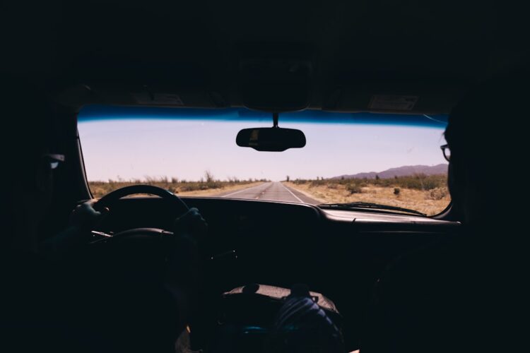 Parkowanie samochodu carsharingowego w mieście