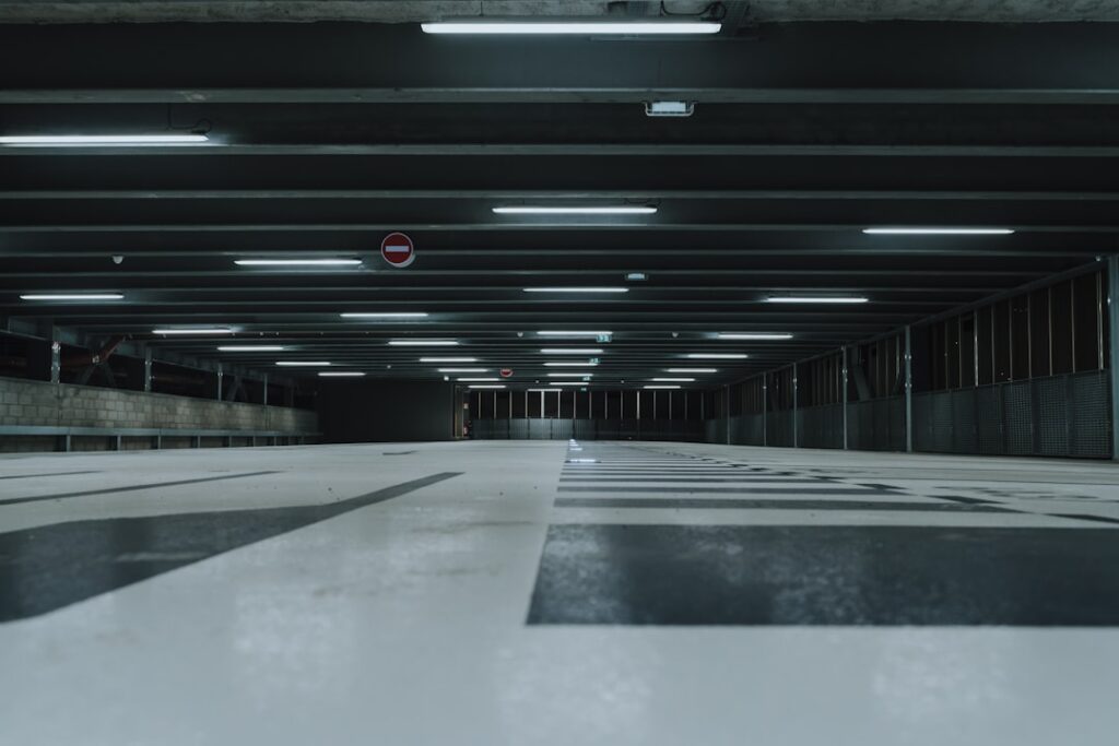 Mandat za złe parkowanie na parkingu miejskim