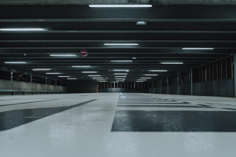 Mandat za złe parkowanie na parkingu miejskim