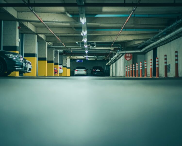 Parking w Bonn – gdzie zaparkować tanio i wygodnie w 2025 roku