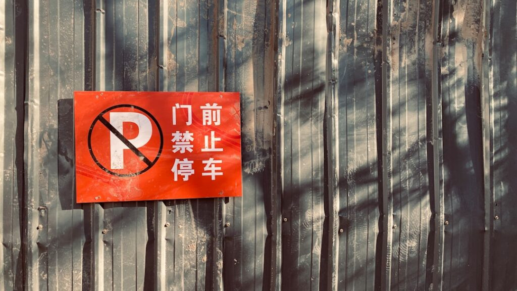 Parkowanie w Hatfield 2025: Przewodnik po strefach i opłatach