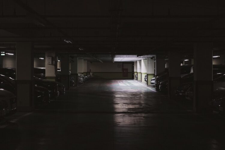 Parkowanie w Luton w 2026 roku, strefy i opłaty