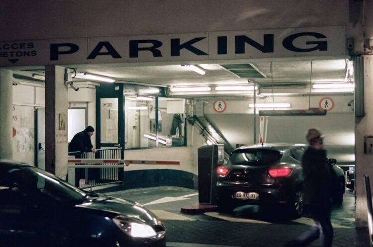 Parking w Pistoia, przewodnik po darmowych i płatnych miejscach