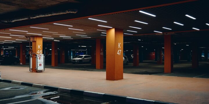 Parkowanie samochodu w Odense, przewodnik 2026