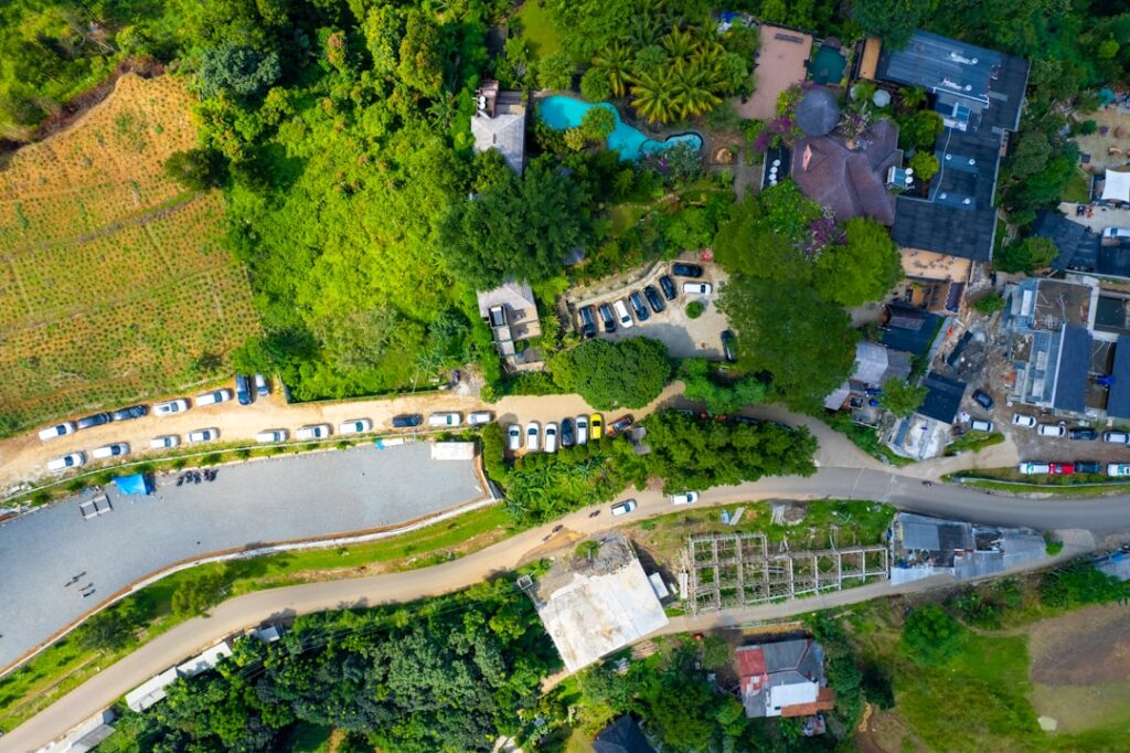 Parkingi w Zielonej Górze – lokalizacje, opłaty i godziny otwarcia