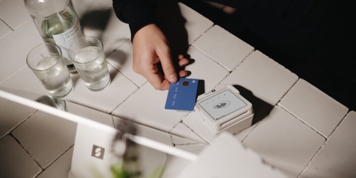 Aplikacje do mobilnych płatności mPay i SkyCash