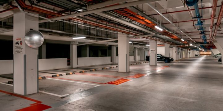 Parking przy Torwarze, przewodnik na 2026