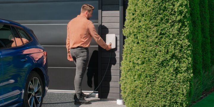 Parking z ładowarkami dla samochodów elektrycznych we Wrocławiu