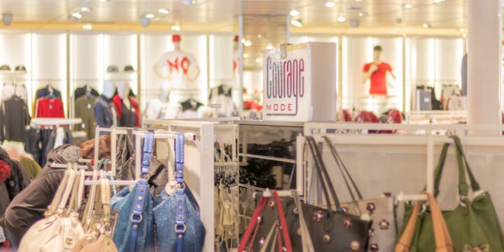 Bezstresowe parkowanie w centrach handlowych podczas Black Friday