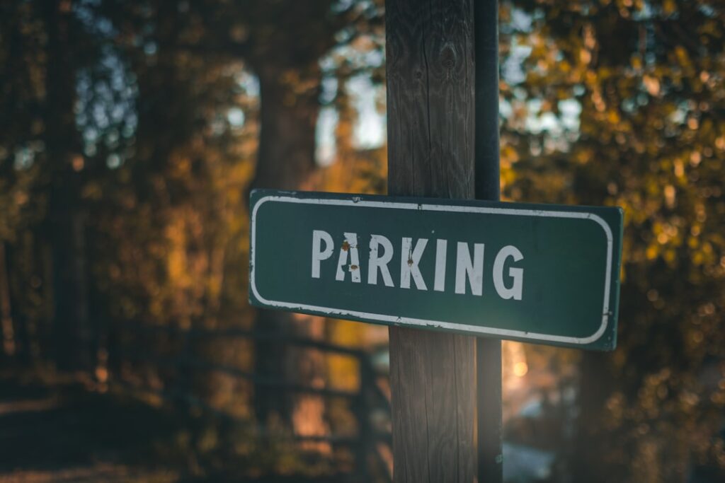 Parking Renoma we Wrocławiu, widok na dostępne miejsca parkingowe