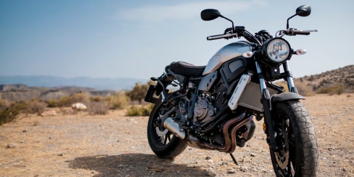 Motocykl zaparkowany bezpiecznie w Bydgoszczy