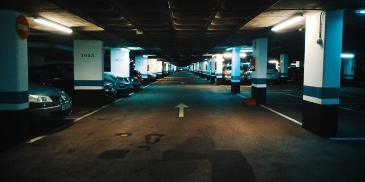 Parking Galaxy w Szczecinie z 1400 miejscami, stacjami ładowania