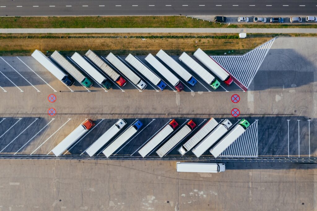 Parking dla TIR w Łodzi, przewodnik 2026: lokalizacje, ceny, udogodnienia i bezpieczeństwo