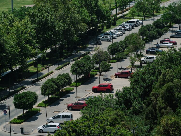Parking przy CH Manhattan w Gdańsku