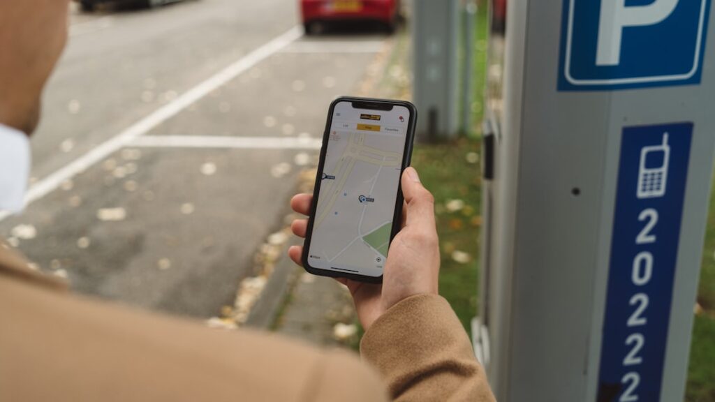 Parking przy lotnisku w Rębiechowie