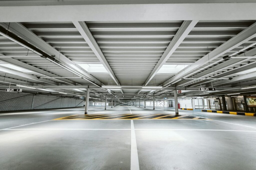 Parking przy Designer Outlet w Gdańsku