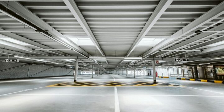 Parking przy Designer Outlet w Gdańsku