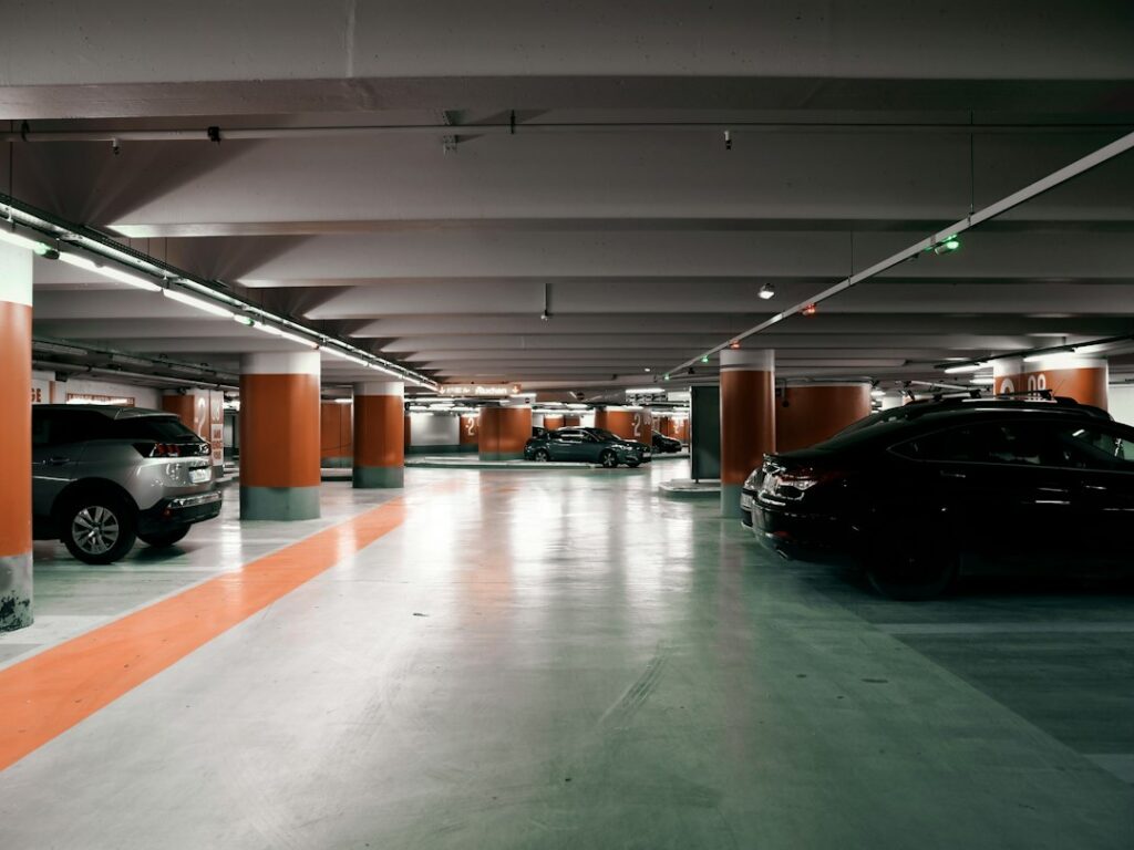 Zdjęcie parkingu przy Galerii Północnej