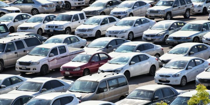 Parking na Kazimierzu w Krakowie w godzinach płatnego postoju