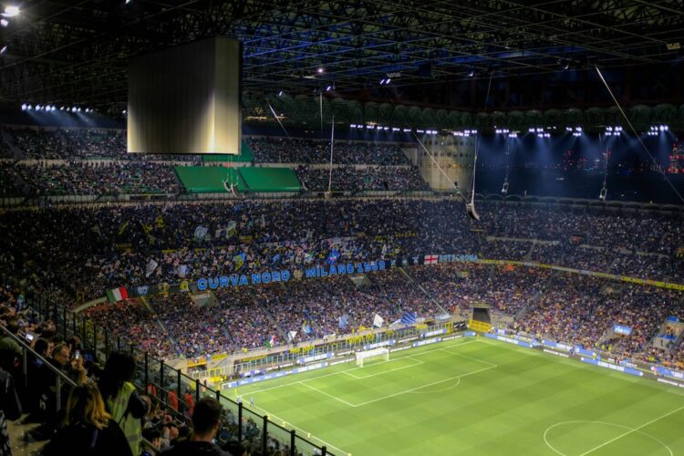 Parking przy Stadionie Wisły Kraków w dniu meczu